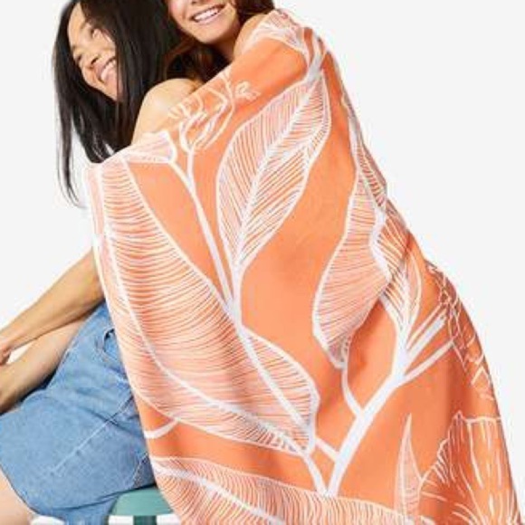 Summer & Rose Roundie Towel Beach Blanket - Picture 2 of 6